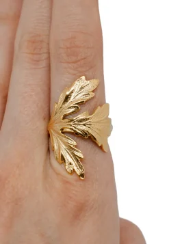 Bague Feuille d'Erable Dorée