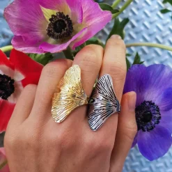 Bague Petite Feuille de Ginkgo Dorée