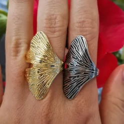 Bague Petite Feuille de Ginkgo Dorée