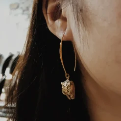 Boucles d'Oreilles Tige Panthère Dorées