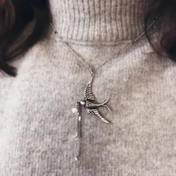 Collier bird